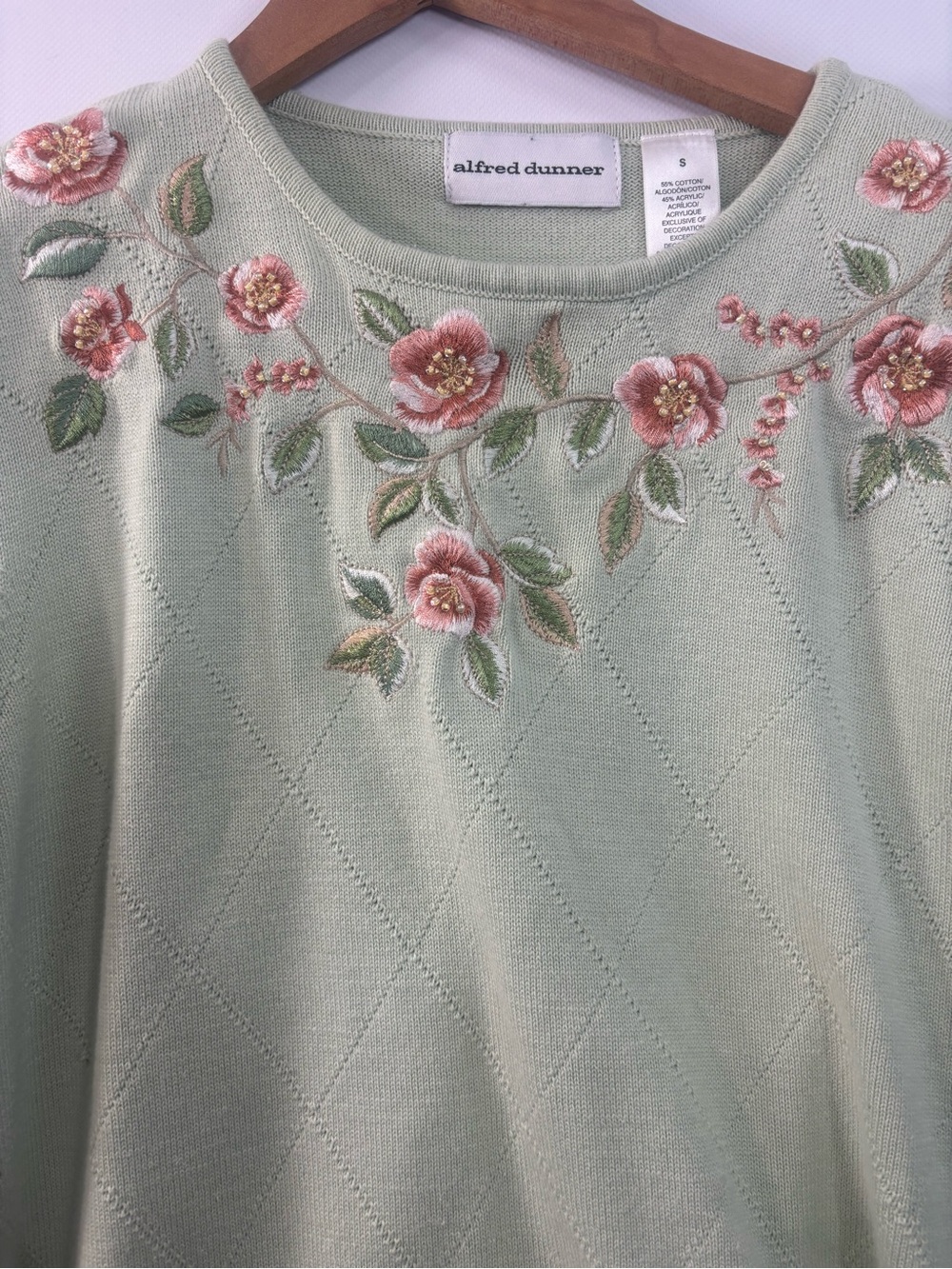 Alfred Dunner Floral Embroidered Beaded Short Sleeve Sweater Small Green VTG - Picture 2 of 8